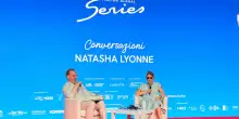 Natasha Lyonne, 'l'infanzia mi ha segnata, convivo con un disturbo post-traumatico'