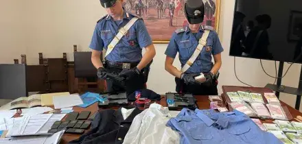 Si fingevano preti o carabinieri per truffare imprenditori, misure cautelari