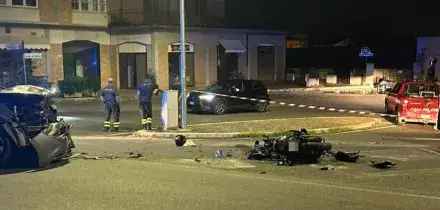 Sangue sulle strade: due ventenni morti in Puglia e Veneto, un 16enne a Terni