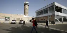 Media Yemen, Riad sta attaccando l'aeroporto internazionale di Sana'a