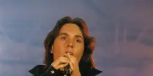Alessandro Errico celebra 30 anni de 'Il mondo dentro di me' al Forum Theatre di Roma