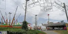 Ragazzo di 15 anni muore folgorato al luna park nel savonese