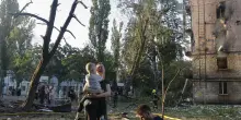 Notte di raid russi su Kiev, sale a 20 il bilancio dei morti, oltre 80 i feriti. Kallas: 'Proporr&ograve; nuove sanzioni'