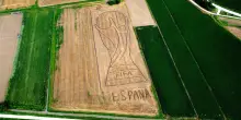 Omaggio alla Spagna 'Mundial' in un'opera di land art in Veneto