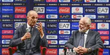 Allegri e lo staff tecnico presentati in ritiro ai tifosi del Napoli