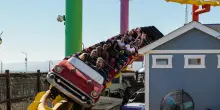 Incidente sulle montagne russe di Six Flags ad Atlanta, un morto e numerosi feriti