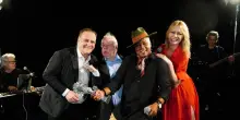 Felicit&agrave; su Rai2 con Verdone, Can Yaman e Anna Falchi