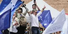 Rientra in Honduras l'ex presidente Hern&aacute;ndez, 'affronter&ograve; i processi ancora aperti'