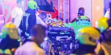 Furgone contro la folla a Berlino, 'un morto e 15 feriti'