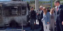 Guerriglia No Tav, Meloni in Val di Susa: 'Violenza organizzata'. Schlein: 'Il governo strumentalizza'