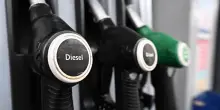 Mimit, prezzo medio self benzina a 1,995 euro, gasolio a 2,080