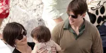 La figlia di Tom Cruise rinuncia al cognome del padre: si chiamer&agrave; Suri Noelle