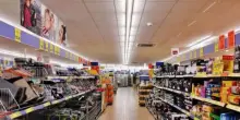 Gli stranieri in Italia spendono il 2% pi&ugrave; degli italiani al supermercato