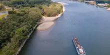 Danubio senz'acqua, evacuati 186 turisti da nave da crociera in Bulgaria