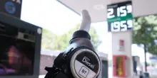 Codacons deposita esposto a Procura e Antitrust su mancato taglio accise gasolio
