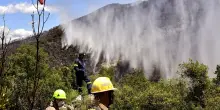 Incendio sull'isola greca di Paros, 'la situazione migliora'