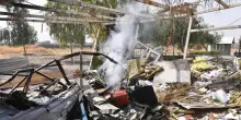 Raid Usa-Arabia in Iraq, '20 morti'. L'Iran attacca tre petroliere ad Hormuz, balzo del greggio