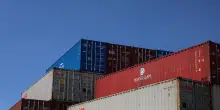 Il deficit commerciale Usa sale in maggio a 77,6 miliardi