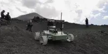 L'Agenzia spaziale italiana testa il "Rover Etna" sul vulcano