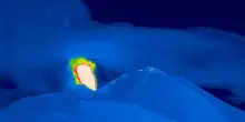 Etna, attivit&agrave; stromboliana alla Voragine ed emissione di cenere