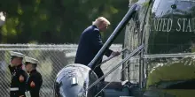Nuova escalation, Trump torna prima da Camp David: 'Devo decidere sull'Iran'