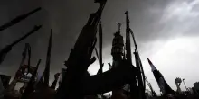 Houthi, 'colpita una petroliera saudita nel Mar Rosso'