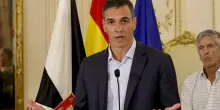 Sanchez assediato dall'opposizione, 'ha fallito'. Ma lui va in vacanza