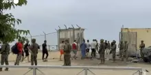 TUTTI I VIDEO - Ceuta e Melilla, le enclave spagnole prese d'assalto dai migranti