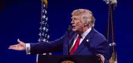 Trump, 'non vogliamo comunisti, l'America non diventer&agrave; mai un Paese comunista''