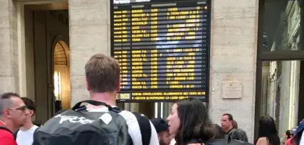Guasto alla stazione di Milano Centrale, treni in ritardo fino a 1 ora