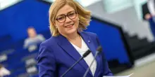 Ue, 'stop ai finanziamenti da 2 milioni alla Biennale'