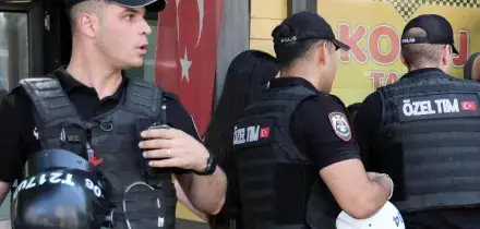 Sparatoria in una scuola in Turchia, feriti 8 studenti. Un arresto