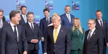 Media, Trump ha detto agli alleati che gli Usa resteranno nella Nato