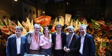 A Napoli foto di gruppo con il campo largo, 'ora tocca a noi governare'