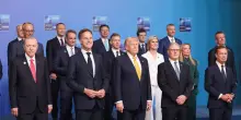Trump: 'Molto arrabbiato con la Nato, Italia molto male sulle basi, Iran malato e bugiardo'