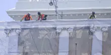 Al via i lavori anche sul lato nord della Casa Bianca, ripulite le colonne