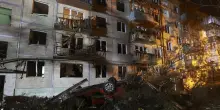 Attacchi ucraini in Russia, due morti a Saratov. Mosca bombarda porti e navi ucraine