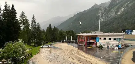 Colata di fango ad Anterselva sulla Biathlon Arena di Milano Cortina