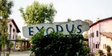 Aperta la camera ardente di don Mazzi nella sede di Exodus