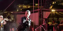L'energia di Robbie Williams infiamma la Costa Smeralda