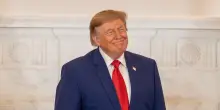 Trump, 'Iran chiede un risarcimento? Dovrei chiederlo io'