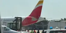 Aereo urta auto di servizio in scalo privato di Linate, nessun ferito