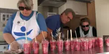 Milano, anguriata di Ferragosto per i senzatetto: "Una festa per stare vicino a chi ha meno di noi"