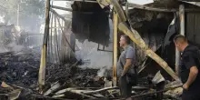 Almeno 12 morti nel raid russo notturno su Kiev