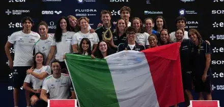 Europei di nuoto: Quadarella domina, l'Italia saluta Parigi da grande