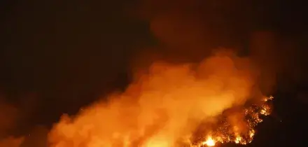 Allerta incendi sul monte Morrone in Abruzzo, in azione mezzi aerei