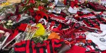 Baresi: il feretro nella basilica tra gli applusi e il coro "c'&egrave; solo un capitano"