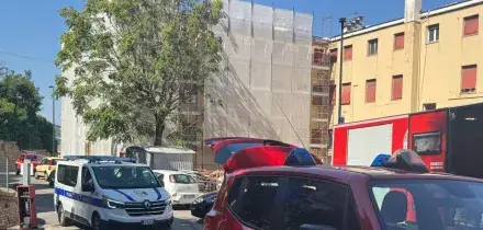 Incidente sul lavoro in un cantiere ad Ancona, fuori pericolo gli operai