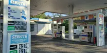 Sei paesi Ue chiedono tassa su extraprofitti compagnie petrolifere, anche l'Italia