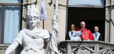 Il Papa a San Marino: 'No ai progetti politici schiavi degli idoli e del potere'